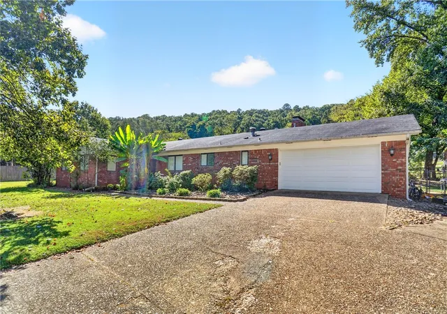 Single family home for sale at 1107 Princess Ct, Russellville, AR 72801 | MLS# 1365830