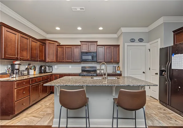 Photo 1 of Single family home for sale at 400 Orchard Cir, Cave Springs, AR 72718 | MLS# 1365865 | Listing updated on 2026-10-21