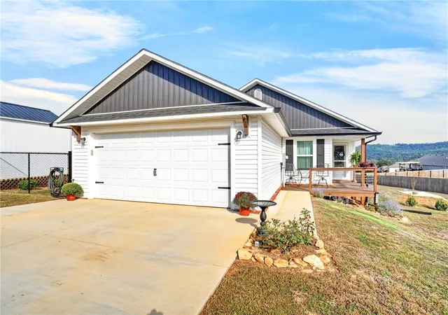 Single family home for sale at 1261 County Rd 3530, Clarksville, AR 72830 | MLS# 1365956