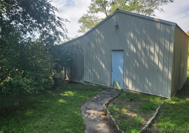Photo 3 of Single family home for sale at 8887 West 510, Pryor, OK 74361 | MLS# 2541632 | Listing updated on 2026-09-11