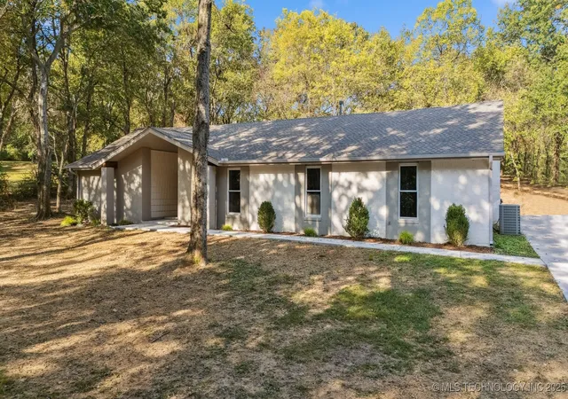 Photo 2 of Single family home for sale at 7624 S 230th East Ave, Broken Arrow, OK 74014 | MLS# 2541879 | Listing updated on 2026-09-09