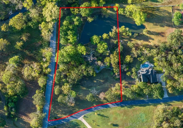 Photo 2 of Sale Pending at 25650 E 46th Street S, Broken Arrow, OK 74014 | MLS# 2543095 | Listing updated on 2026-09-05