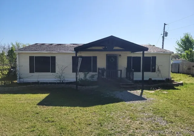 Photo 2 of Manufactured home for sale at 114495 S 4203 Road, Checotah, OK 74426 | MLS# 2543118 | Listing updated on 2026-09-02