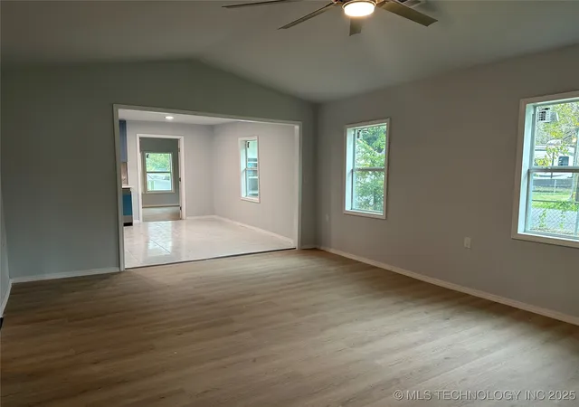 Photo 3 of Single family home for sale at 1402 Cherry St, Muskogee, OK 74403 | MLS# 2543328 | Listing updated on 2026-09-03