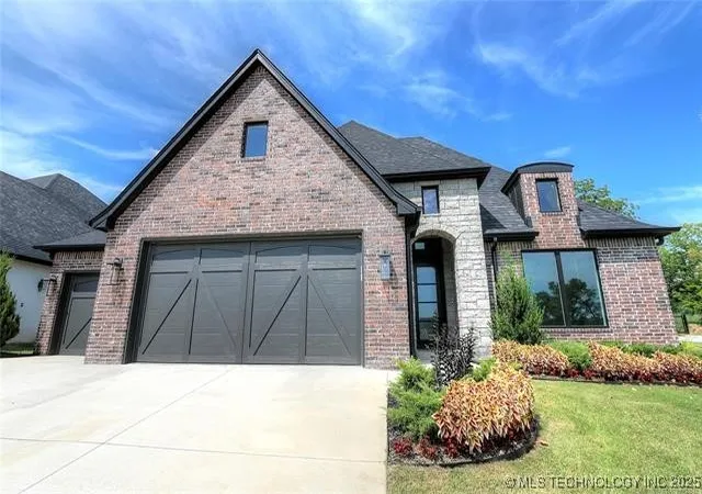 Photo 3 of Single family home for sale at 11308 S Fir Ave W, Jenks, OK 74037 | MLS# 2543554 | Listing updated on 2026-09-14