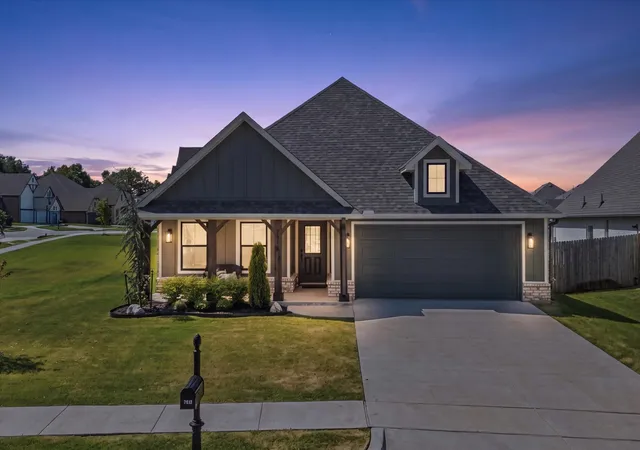 Photo 2 of Single family home for sale at 7215 E Queens St, Broken Arrow, OK 74014 | MLS# 2543597 | Listing updated on 2026-09-11
