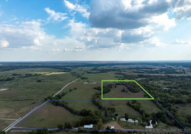 Photo 2 of Sale Pending at 4030 Road, Bartlesville, OK 74006 | MLS# 2544757 | Listing updated on 2026-10-01