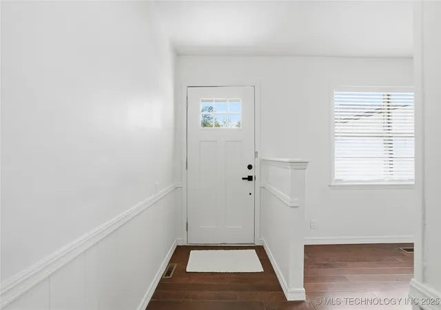 Photo 3 of Single family home for sale at 9615 E 27th Street, Tulsa, OK 74129 | MLS# 2547038 | Listing updated on 2026-09-09