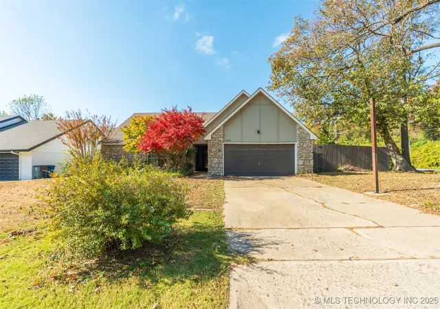 Photo 1 of Single family home for sale at 8104 S Quebec Ave, Tulsa, OK 74137 | MLS# 2547503 | Listing updated on 2026-09-01