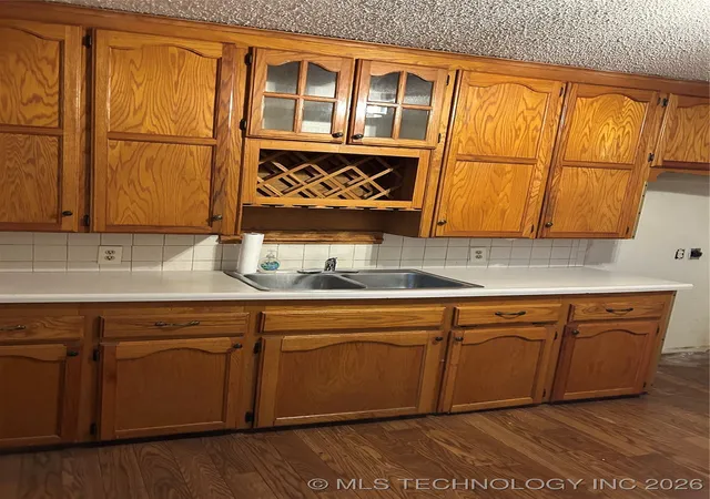 Photo 4 of Sale Pending at 247 E 28th Street N, Tulsa, OK 74114 | MLS# 2548358 | Listing updated on 2026-09-03