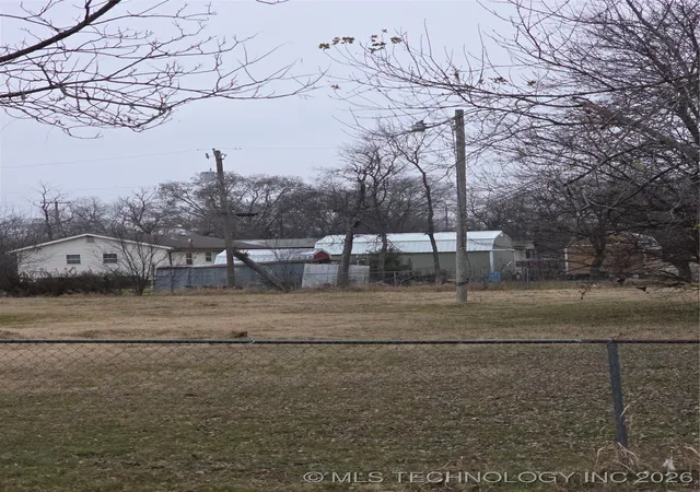 Photo 2 of Sale Pending at 415 E Holly St, Haskell, OK 74436 | MLS# 2549591 | Listing updated on 2026-09-04
