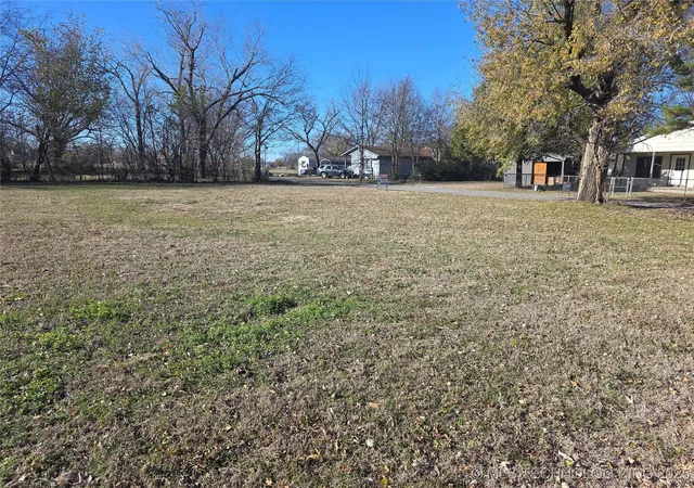 Photo 1 of Sale Pending at 001 E Elm St, Haskell, OK 74436 | MLS# 2549592 | Listing updated on 2026-09-04