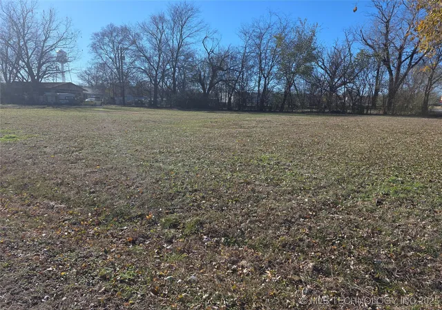 Photo 2 of Sale Pending at 001 E Elm St, Haskell, OK 74436 | MLS# 2549592 | Listing updated on 2026-09-04