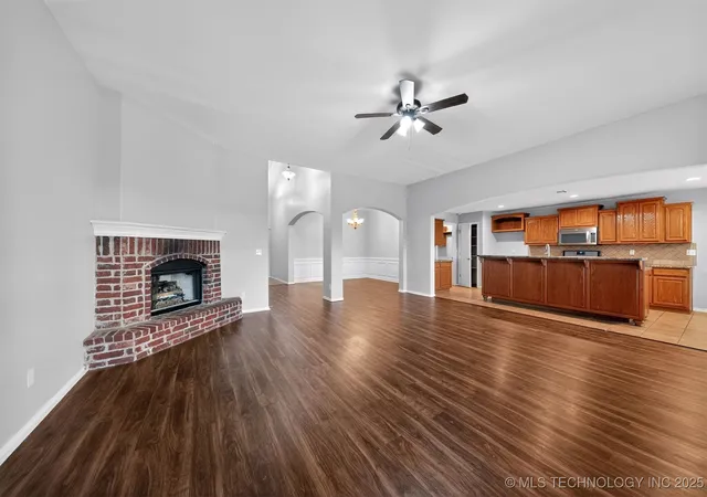 Photo 4 of Single family home for sale at 7358 E 119th Place S, Bixby, OK 74008 | MLS# 2550518 | Listing updated on 2026-09-03