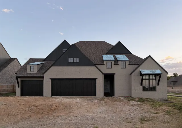 Photo 1 of Sale Pending at 1502 Cedarwood Dr, Claremore, OK 74017 | MLS# 2550828 | Listing updated on 2026-09-23
