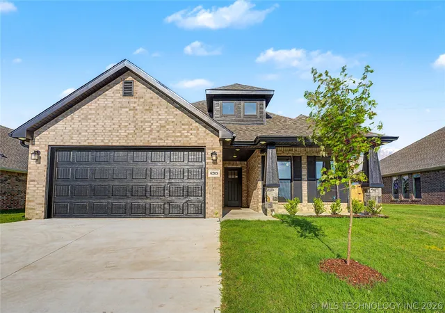 Photo 1 of Sale Pending at 6203 N 30th Street, Broken Arrow, OK 74014 | MLS# 2600276 | Listing updated on 2026-09-11