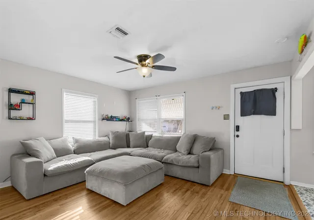 Photo 2 of Single family home for sale at 1610 Tower Dr, Ardmore, OK 73401 | MLS# 2601653 | Listing updated on 2026-09-04
