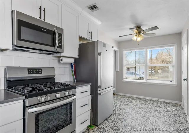 Photo 3 of Single family home for sale at 1610 Tower Dr, Ardmore, OK 73401 | MLS# 2601653 | Listing updated on 2026-09-04