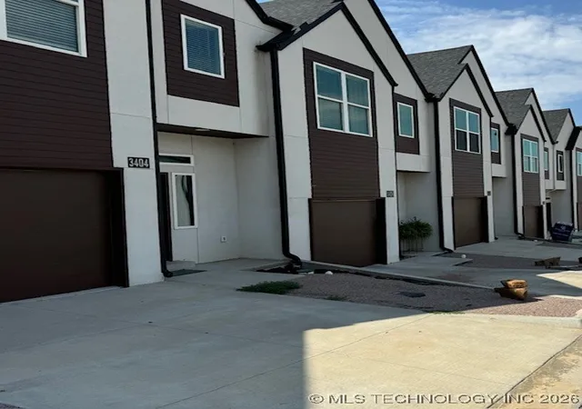 Photo 1 of Sale Pending at 3404 Redbud Ln, Tulsa, OK 74132 | MLS# 2602738 | Listing updated on 2026-09-18