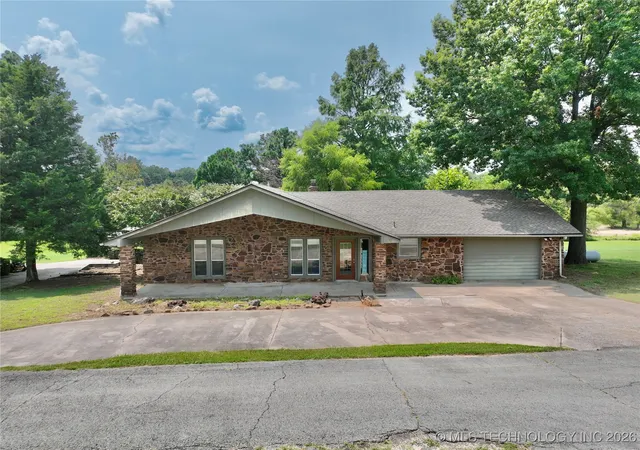 Photo 1 of Sale Pending at 1791 W Mcgill Cir, Eufaula, OK 74432 | MLS# 2601319 | Listing updated on 2026-09-14