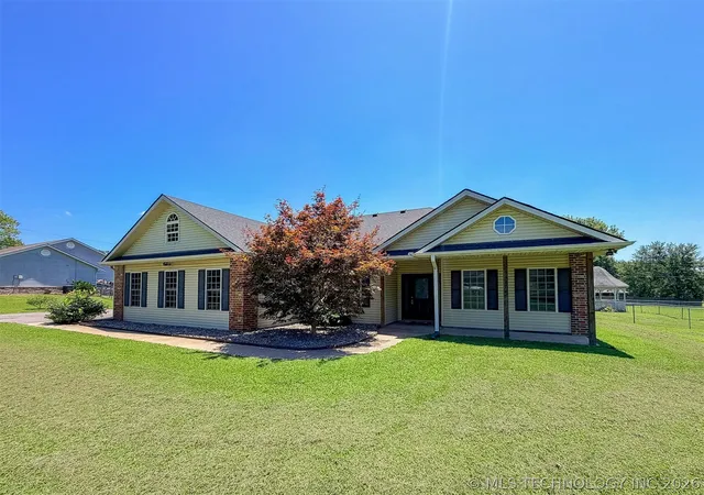 Photo 1 of Sale Pending at 16929 W 736 Road, Tahlequah, OK 74464 | MLS# 2603218 | Listing updated on 2026-08-31