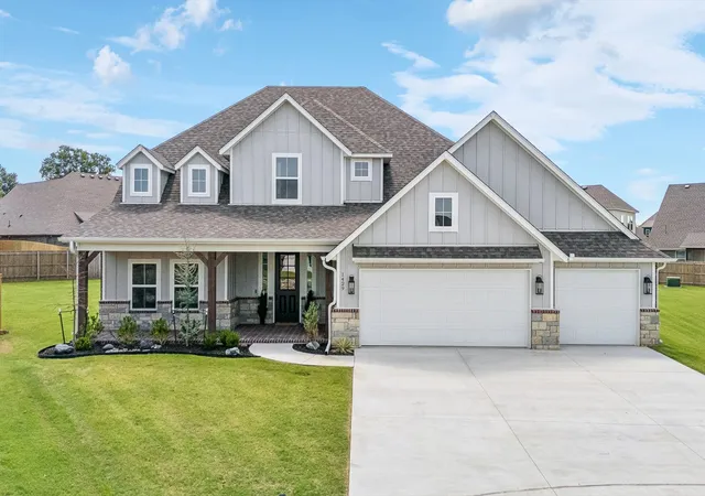 Photo 1 of Single family home for sale at 1429 N 71st Street, Broken Arrow, OK 74014 | MLS# 2603236 | Listing updated on 2026-08-30