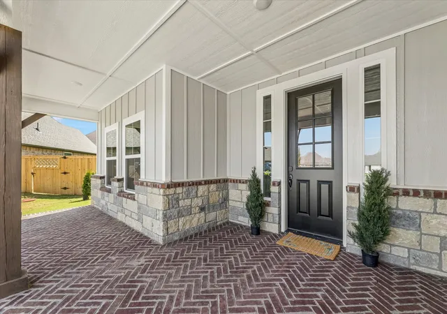 Photo 3 of Single family home for sale at 1429 N 71st Street, Broken Arrow, OK 74014 | MLS# 2603236 | Listing updated on 2026-08-30