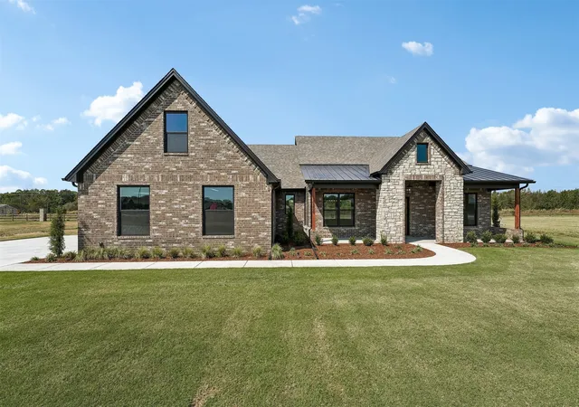 Photo 1 of Single family home for sale at 10200 N 162nd Avenue, Owasso, OK 74055 | MLS# 2603709 | Listing updated on 2026-09-15