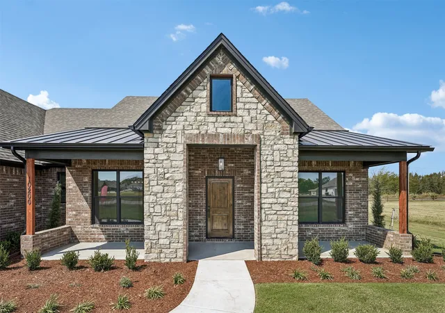 Photo 2 of Single family home for sale at 10200 N 162nd Avenue, Owasso, OK 74055 | MLS# 2603709 | Listing updated on 2026-09-15
