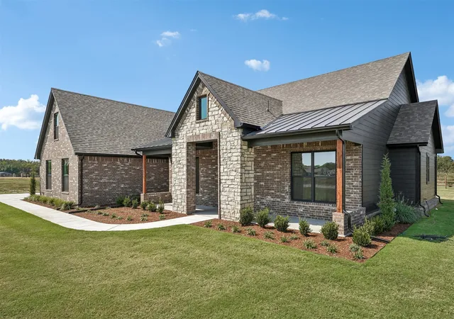 Photo 3 of Single family home for sale at 10200 N 162nd Avenue, Owasso, OK 74055 | MLS# 2603709 | Listing updated on 2026-09-15