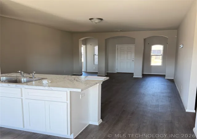 Photo 3 of Sale Pending at 7510 E 159th Street S, Bixby, OK 74008 | MLS# 2605551 | Listing updated on 2026-09-13
