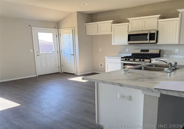 Photo 4 of Sale Pending at 7510 E 159th Street S, Bixby, OK 74008 | MLS# 2605551 | Listing updated on 2026-09-13