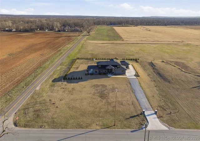 Photo 3 of Single family home for sale at 9696 E 161st Street S, Bixby, OK 74008 | MLS# 2604903 | Listing updated on 2026-09-13