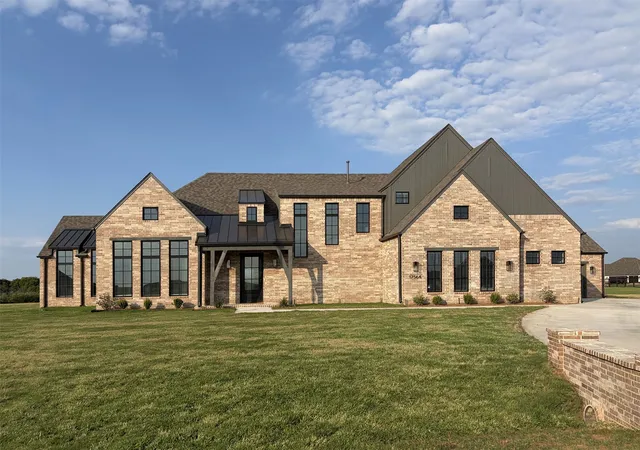 Photo 1 of Single family home for sale at 17564 S 52nd Eastavenue, Bixby, OK 74008 | MLS# 2606661 | Listing updated on 2026-09-01
