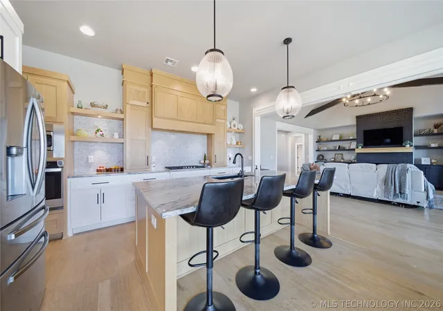 Photo 3 of Single family home for sale at 15 W 166th Place S, Glenpool, OK 74033 | MLS# 2606715 | Listing updated on 2026-09-01
