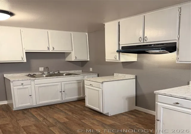 Photo 4 of Single family home for sale at 305 P SW, Ardmore, OK 73401 | MLS# 2607114 | Listing updated on 2026-09-09