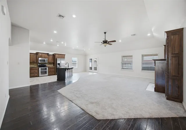 Photo 4 of Single family home for sale at 1400 Monarch Dr, Mc Alester, OK 74501 | MLS# 2607231 | Listing updated on 2026-10-05