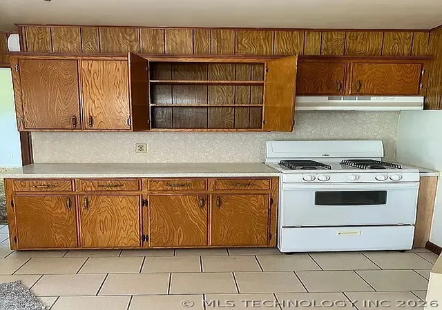 Photo 3 of Single family home for sale at 504 S Seminole, Weleetka, OK 74880 | MLS# 2607237 | Listing updated on 2026-09-01