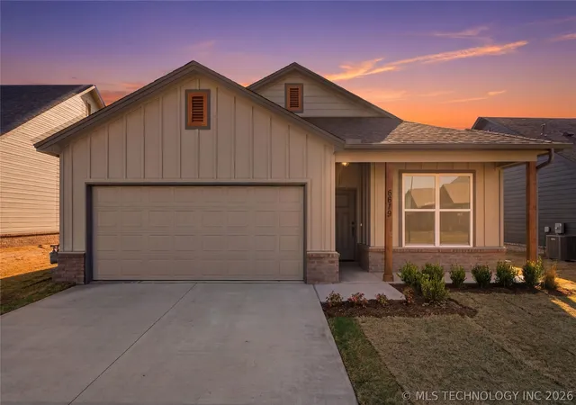 Photo 1 of Single family home for sale at 6619 S Aster Ave, Broken Arrow, OK 74011 | MLS# 2607718 | Listing updated on 2026-09-08