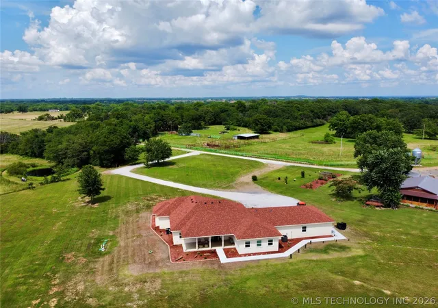 Single family home for sale at 10829 S 62nd Street W, Oktaha, OK 74450 | MLS# 2607811