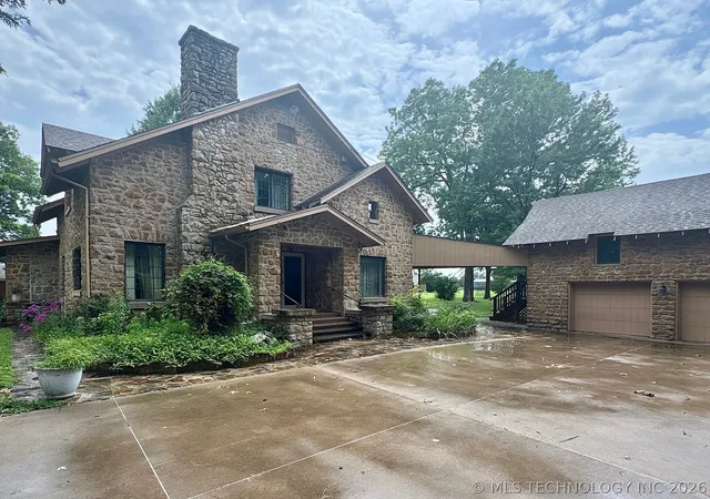 Photo 1 of Single family home for sale at 1007 S Wilson Ave, Cushing, OK 74023 | MLS# 2604388 | Listing updated on 2026-09-08