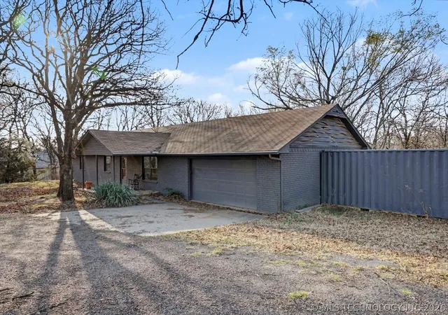 Photo 3 of Sale Pending at 13736 W Teel Rd, Sapulpa, OK 74066 | MLS# 2608364 | Listing updated on 2026-09-01