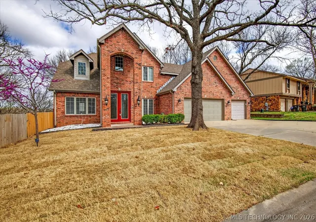 Photo 1 of Single family home for sale at 618 Kenwood Dr, Bartlesville, OK 74006 | MLS# 2608337 | Listing updated on 2026-09-10