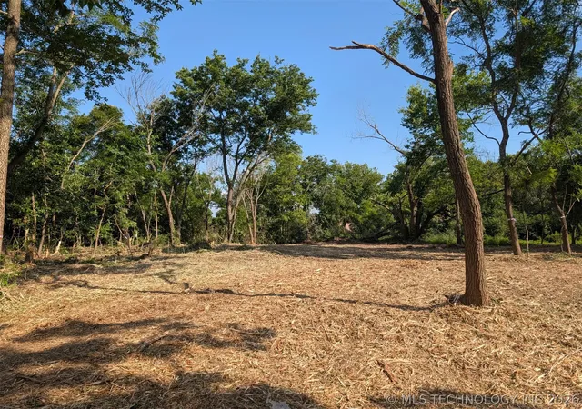 Photo 2 of Land for sale at 608 E 9th Avenue, Bristow, OK 74010 | MLS# 2608868 | Listing updated on 2026-09-11
