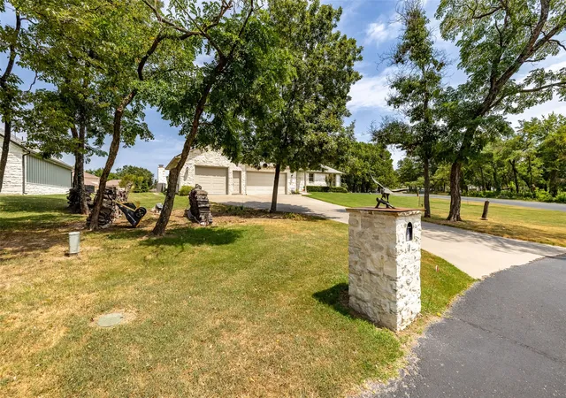 Photo 2 of Sale Pending at 33389 S Coves Dr, Afton, OK 74331 | MLS# 2608743 | Listing updated on 2026-09-14