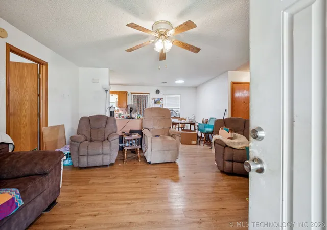 Photo 3 of Single family home for sale at 770 Nw Seneca, Mc Alester, OK 74501 | MLS# 2609216 | Listing updated on 2026-09-03