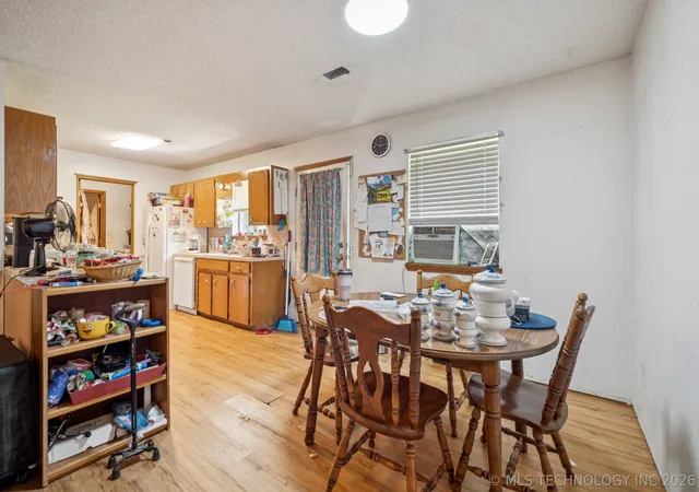 Photo 4 of Single family home for sale at 770 NW Seneca, Mc Alester, OK 74501 | MLS# 2609216 | Listing updated on 2026-09-03