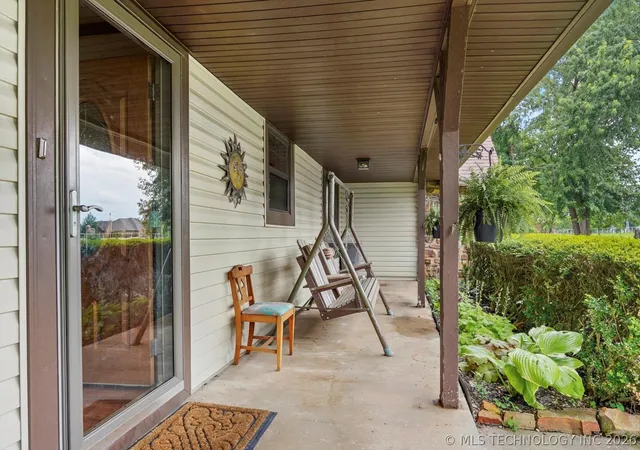 Photo 3 of Single family home for sale at 4152 W Oak St, Skiatook, OK 74070 | MLS# 2609248 | Listing updated on 2026-09-14