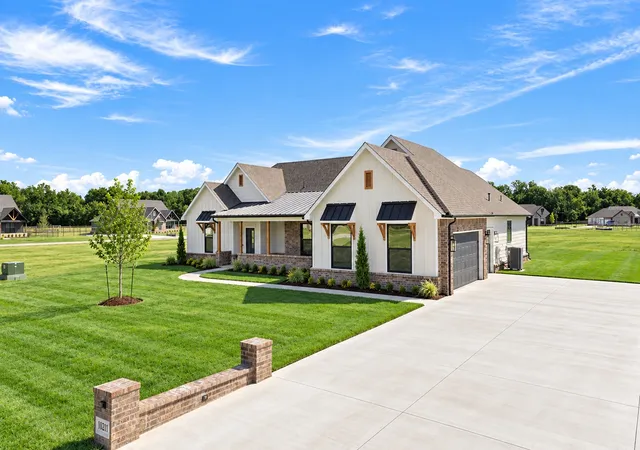 Photo 2 of Single family home for sale at 10211 N 162nd Avenue E, Owasso, OK 74055 | MLS# 2609586 | Listing updated on 2026-09-15