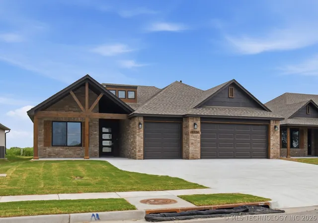 Photo 3 of Sale Pending at 10324 E 132nd Street S, Bixby, OK 74008 | MLS# 2609484 | Listing updated on 2026-09-08